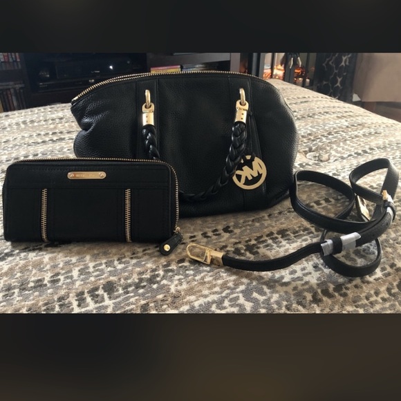 Michael Kors Bags | Euc Mk Naomi Set | Poshmark